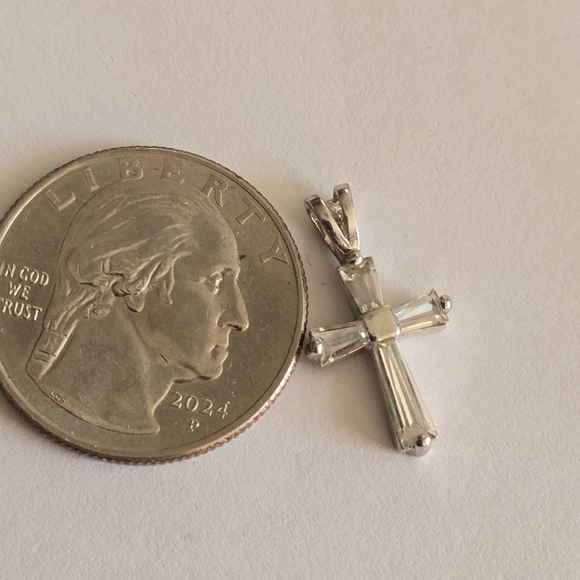 Sparkly cross pendant clear gems Sterling Silver 925 religious christian - Picture 7 of 11